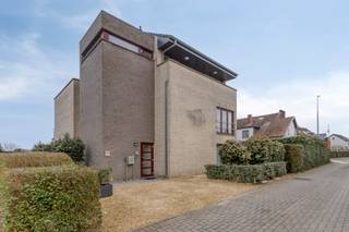 OPBRENGSTEIGENDOM - VOLLEDIG APPARTEMENTSGEBOUW BESTAANDE UIT 3 VERHUURDE APPARTEMENTEN TE BREE-CENTRUM!Dit appartementsgebouw bevindt zich in...