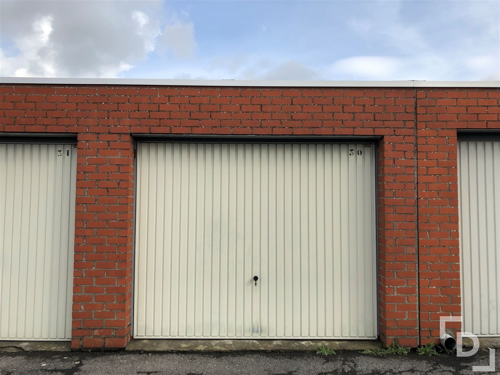 Garage for rent in Ypres - photo 2