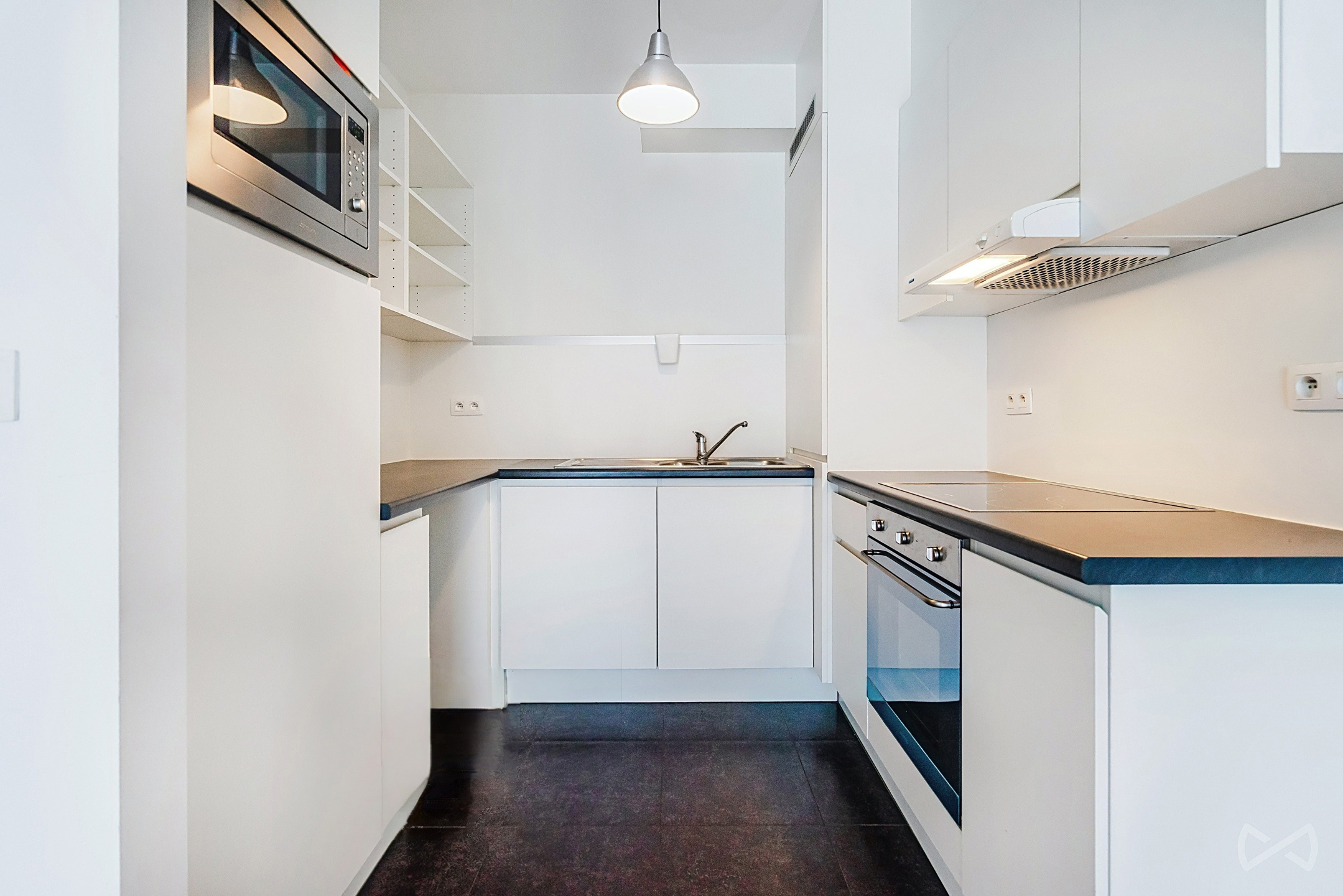  Licht appartement met één slaapkamer! - foto 3