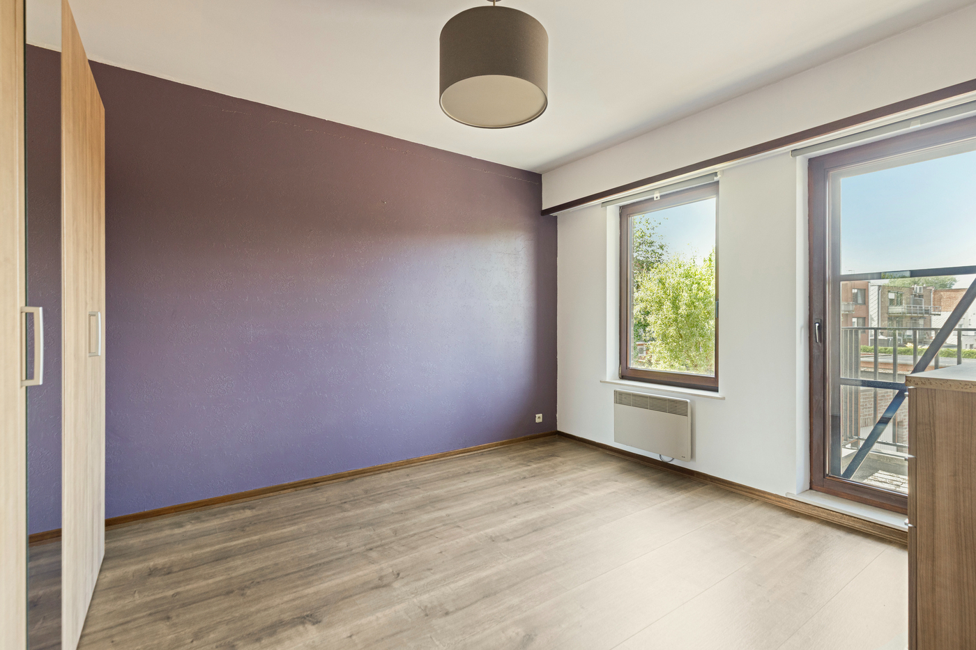 Appartement met 2 slaapkamers, terras en autostaanplaats - foto 4