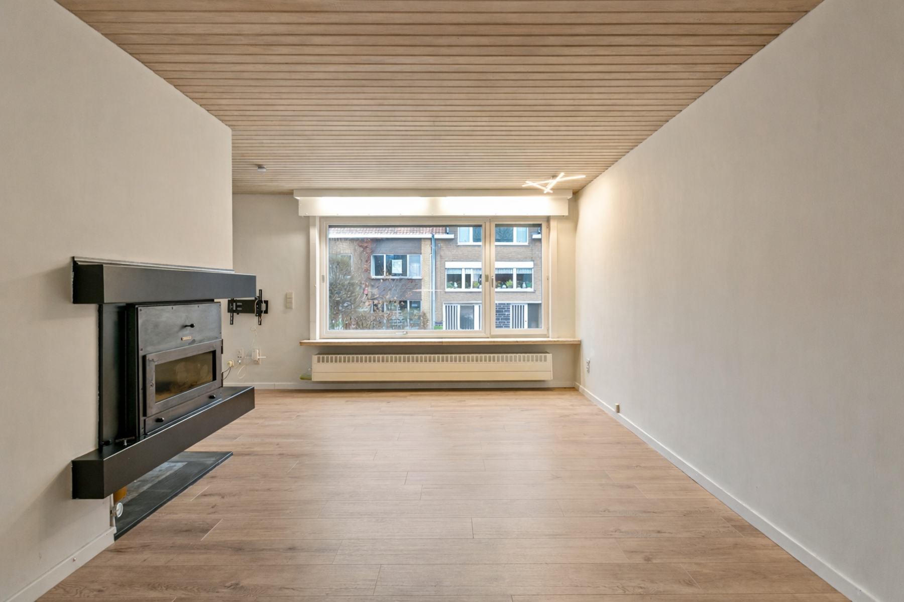 Ruime woning met 4/5 slpks op rustige ligging te Assebroek - foto 4