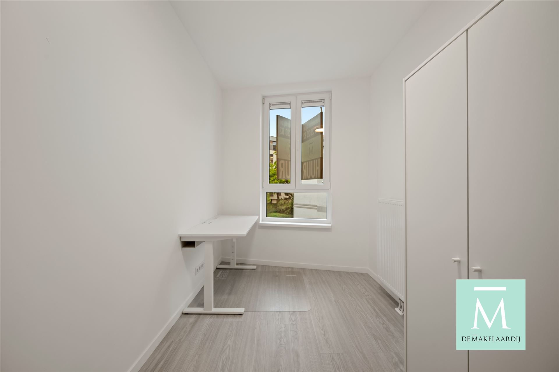 STUDENTS ONLY! Gemeubelde studentenkamer in hartje Mechelen - EERSTE BEWONING NA RENOVATIE - foto 2