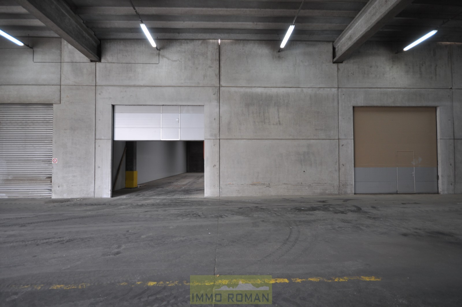 Magazijn van 525 m² gelegen te Avelgem, deelgemeente Kerkhove. - foto 1