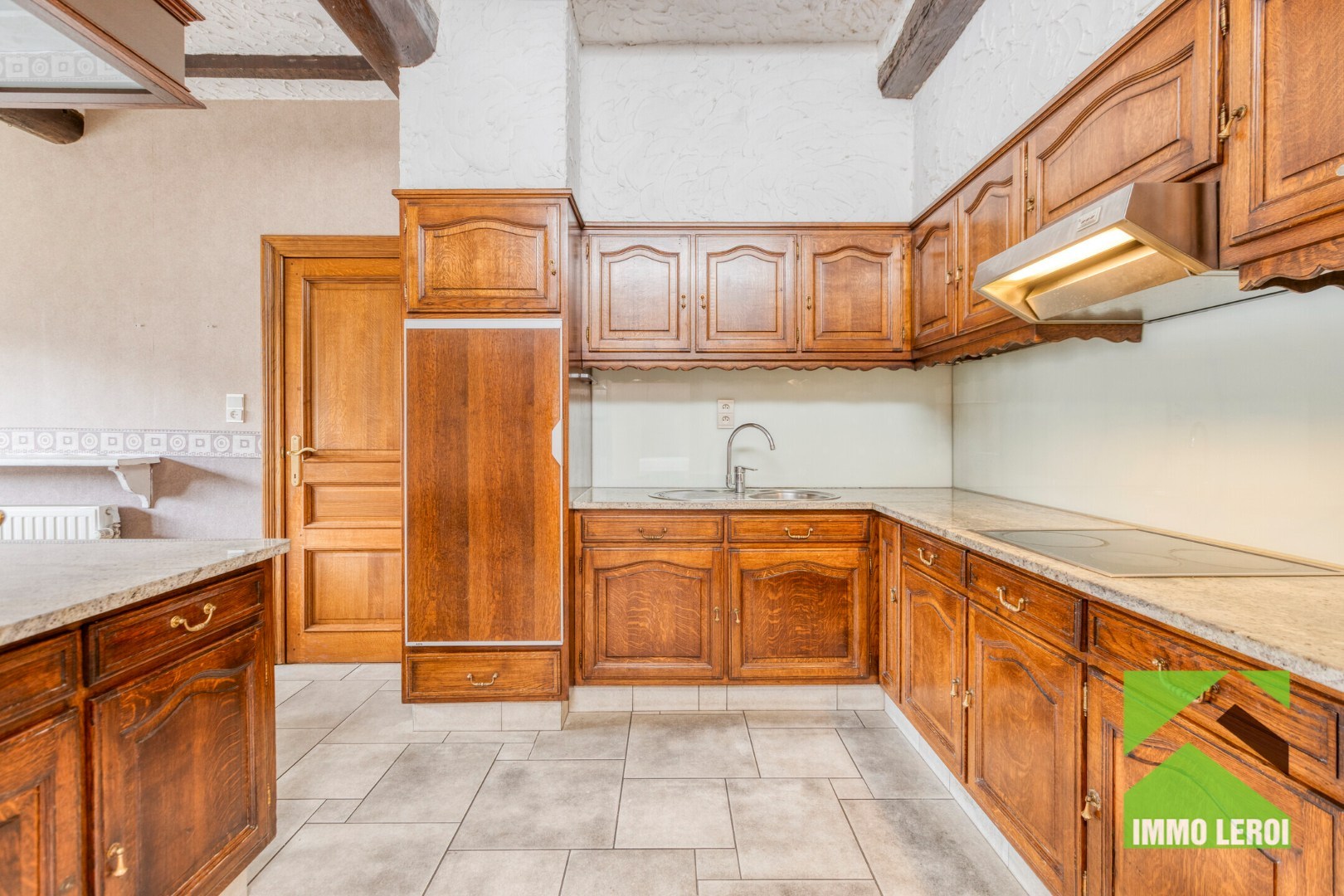 Ruime woning + 400m² opslagruimte/werkplaats - stadsrand Tongeren - foto 4