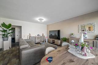 On the first floor of the Nautilus residence, you will find this ready-to-move-in one-bedroom flat. The flat combines comfort with an...