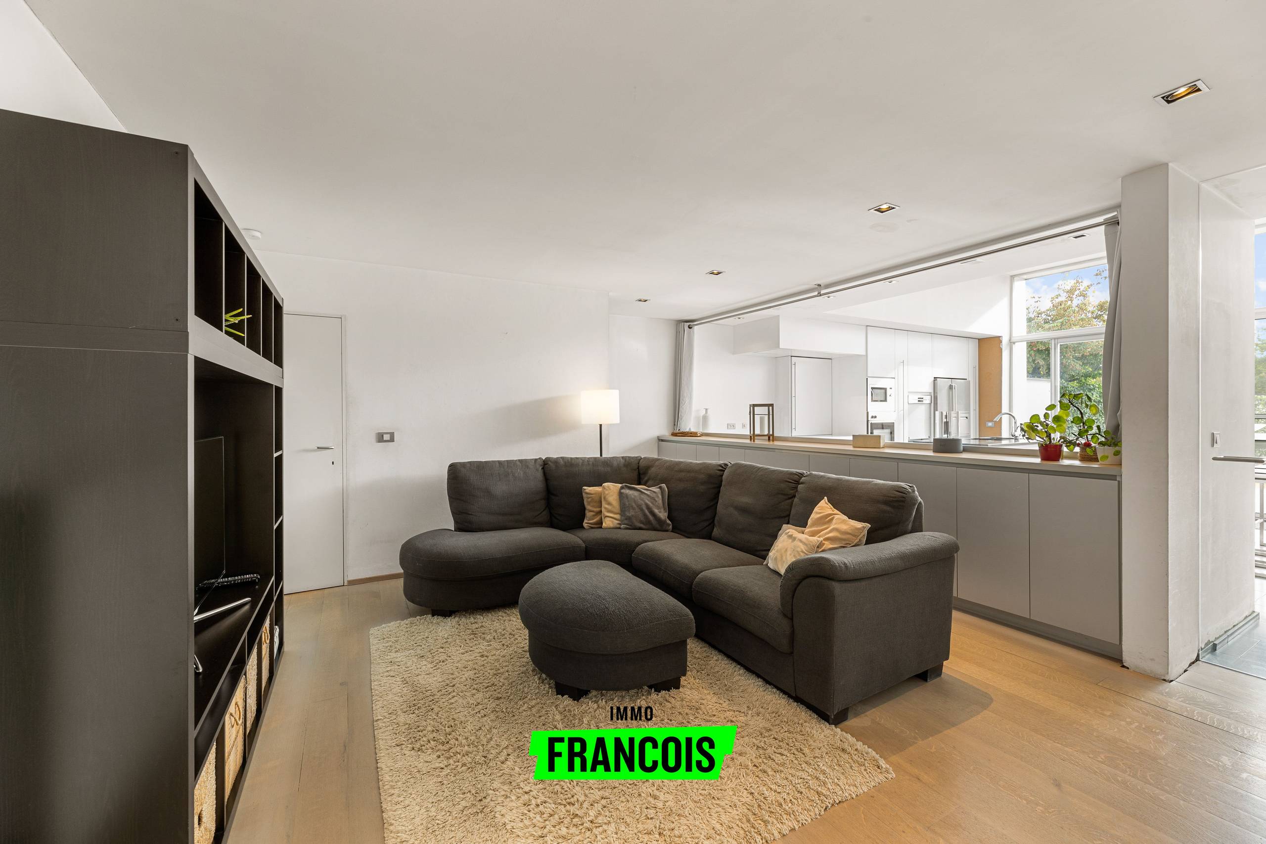 Lichtrijke gezinswoning met aparte praktijkruimte en tuin te Sint-Michiels - foto 5