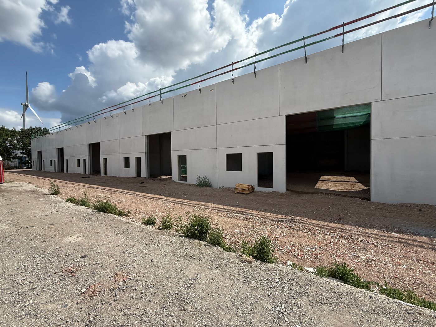 715 m² Nieuwbouw KMO-unit op een topligging te Evergem - photo 3