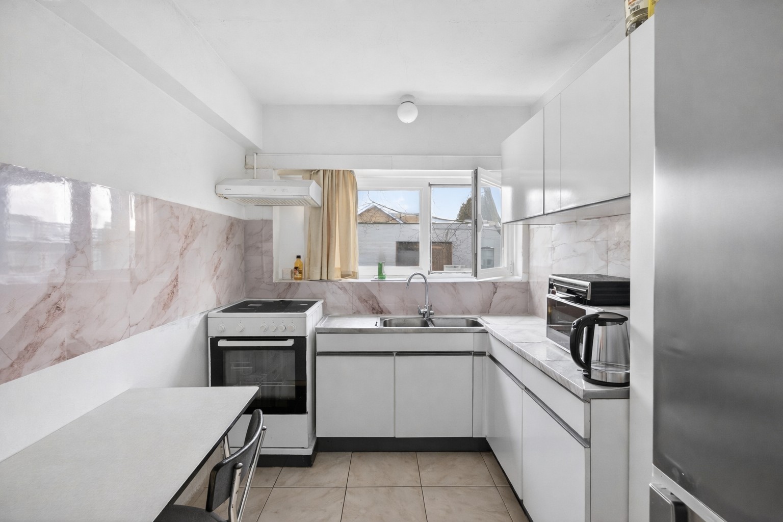 Lichtrijk 2-slpk app nabij centrum Brugge - foto 5