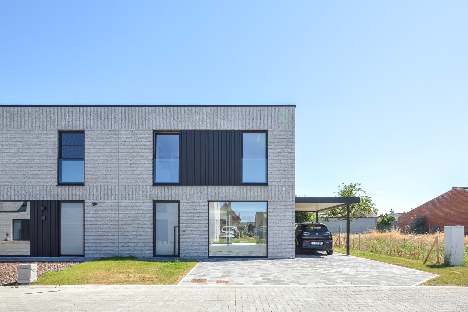 Nieuwbouwwoning met 3 slaapkamers te huur - foto 1
