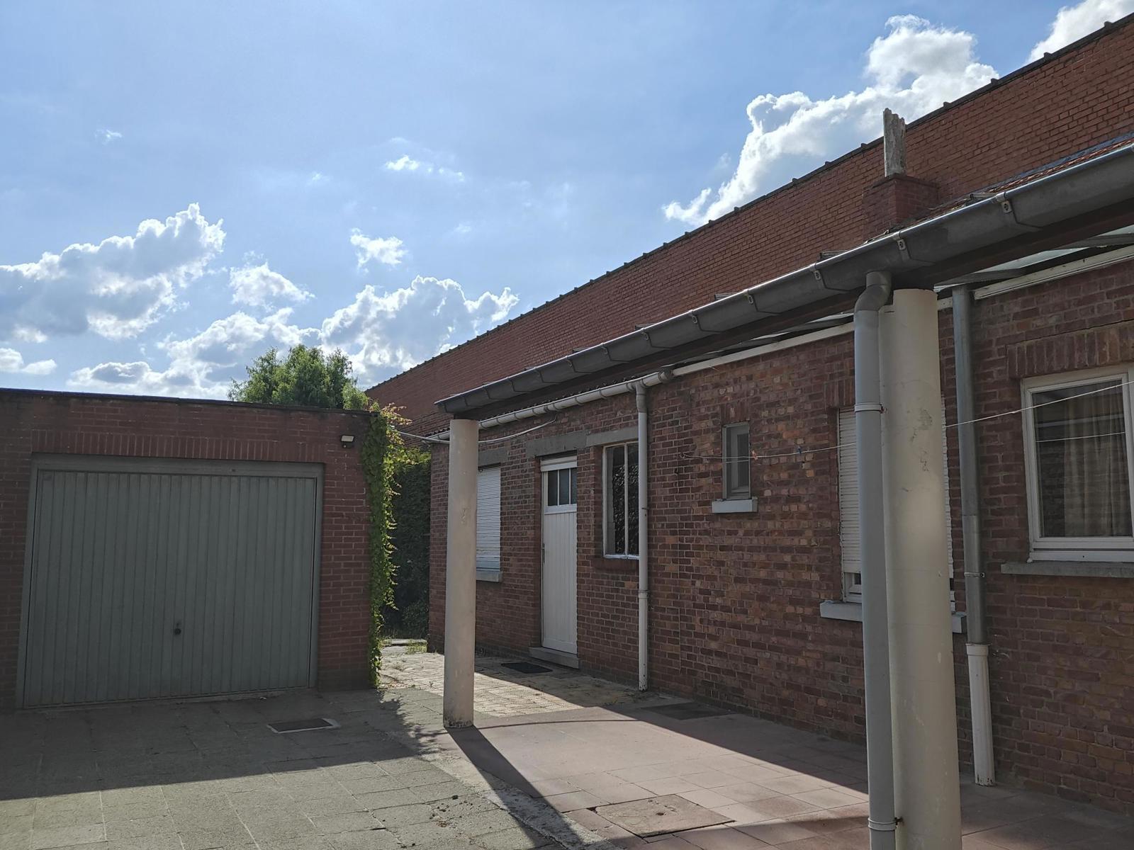 Charmant en lichtrijk huis met garage en tuin te koop! - foto 3