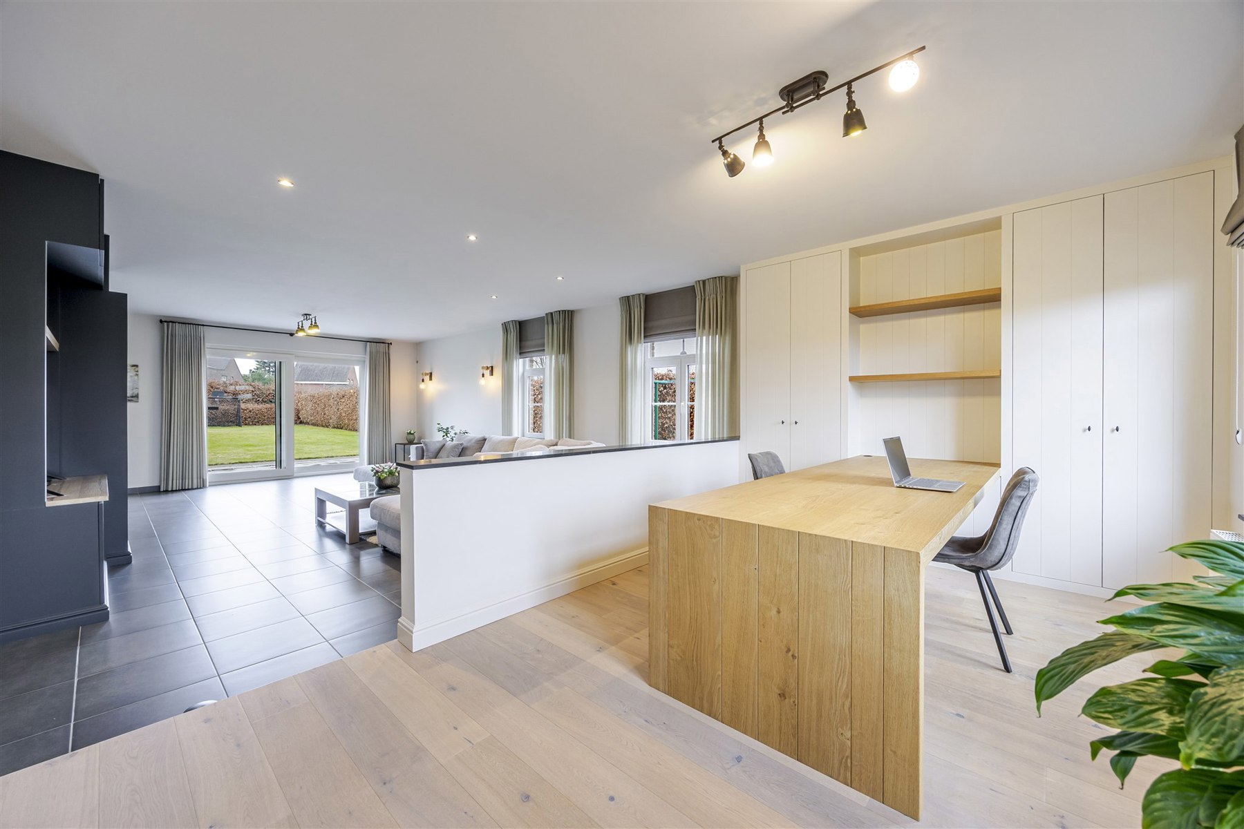 Woning in pastoriestijl met 4 slaapkamers. - foto 4