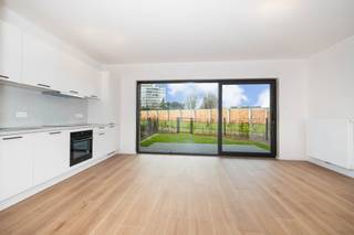 <p>Agatha Garden : Woon volledig in het groen !</p>
<p>Unieke residentie in Sint-Agatha-Berchem, op de rand van Groot-Bijgaarden is gebouw naar het concept "Future proof".</p>
<p>Gelegen in de mooie De Selliers de MOranvillelaan, met een overvloed aan natuur, een eigen uitgestrekte tuin en een gevarieerd aanbod.</p>
<p>Maak een afspraak en kijk naar de maquette.</p>
<p></p>
<p>> EPC A of B+</p>
<p>> Verplicht kelder (5.000 €)</p>
<p>> Optioneel parking</p>