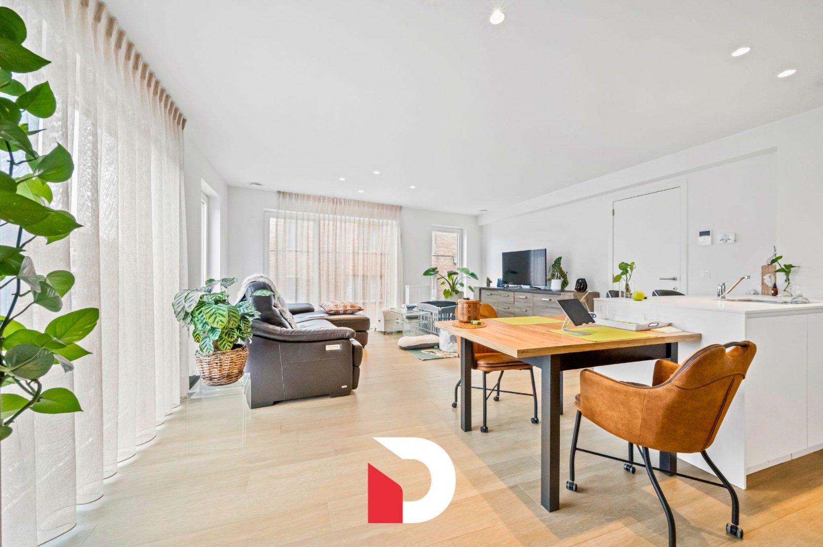 Instapklaar hoekappartement met 2 slk label A en ruim terras centrum Brugge - foto 4