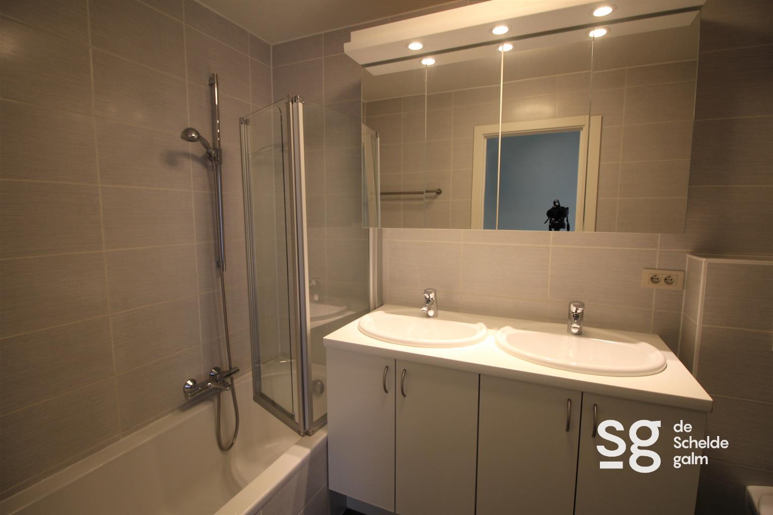 Appartement à louer à Gand avec 2 chambres - photo 4