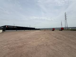 Deze industriegrond te huur bevindt zich in de industriezone Grote Nest te Evergem, nabij de R4 en het kanaal Gent-Terneuzen. Het perceel is...
