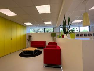 Deze instapklare kantoorruimte van 130m² is uitstekend gelegen vlakbij de op-en afritten Drongen E40 Gent-Oostende. De kantoorruimte heeft...