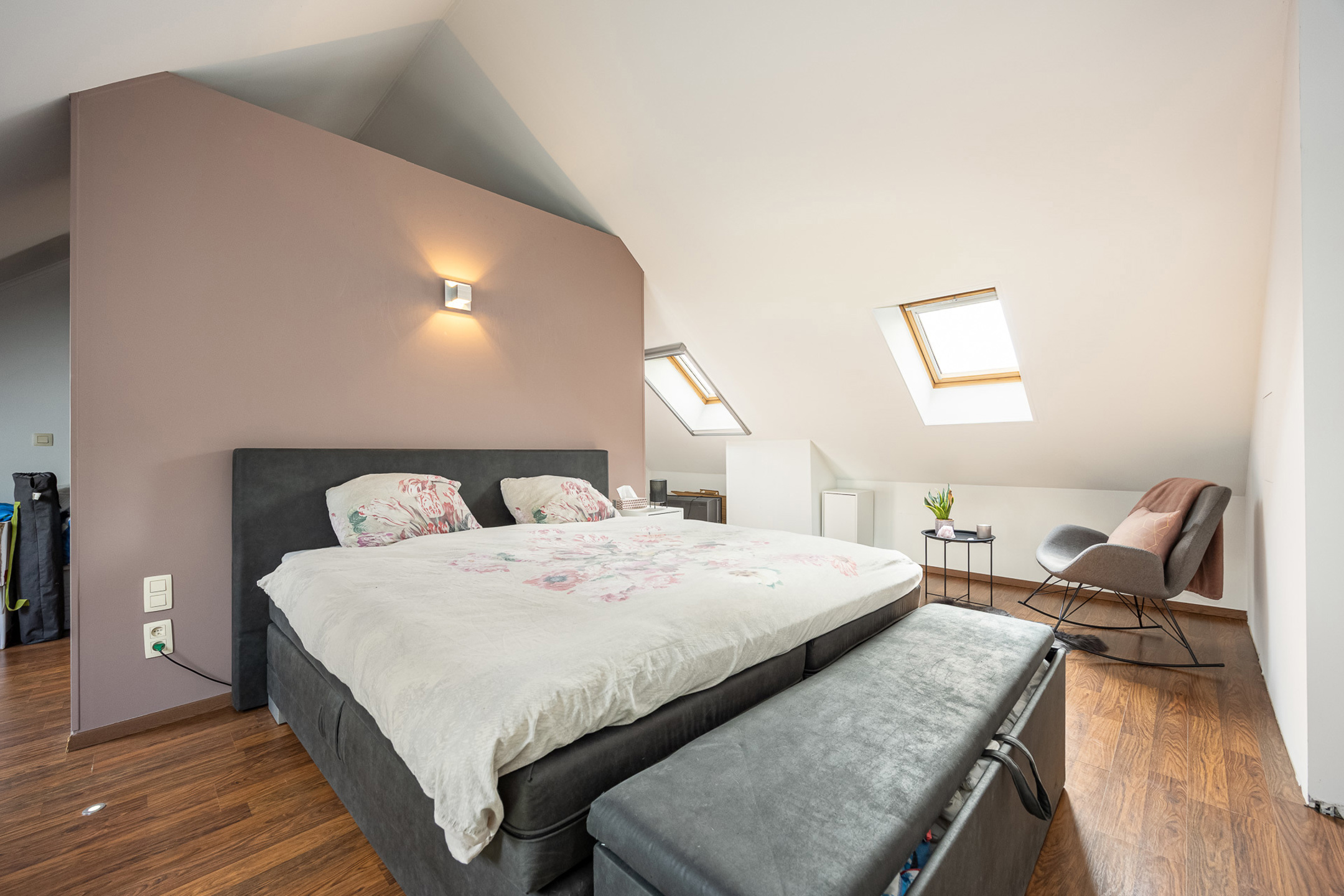 Ruime woning met 4 slpks. en tuin. Epc 219 kWh/m² (Label C) - foto 4