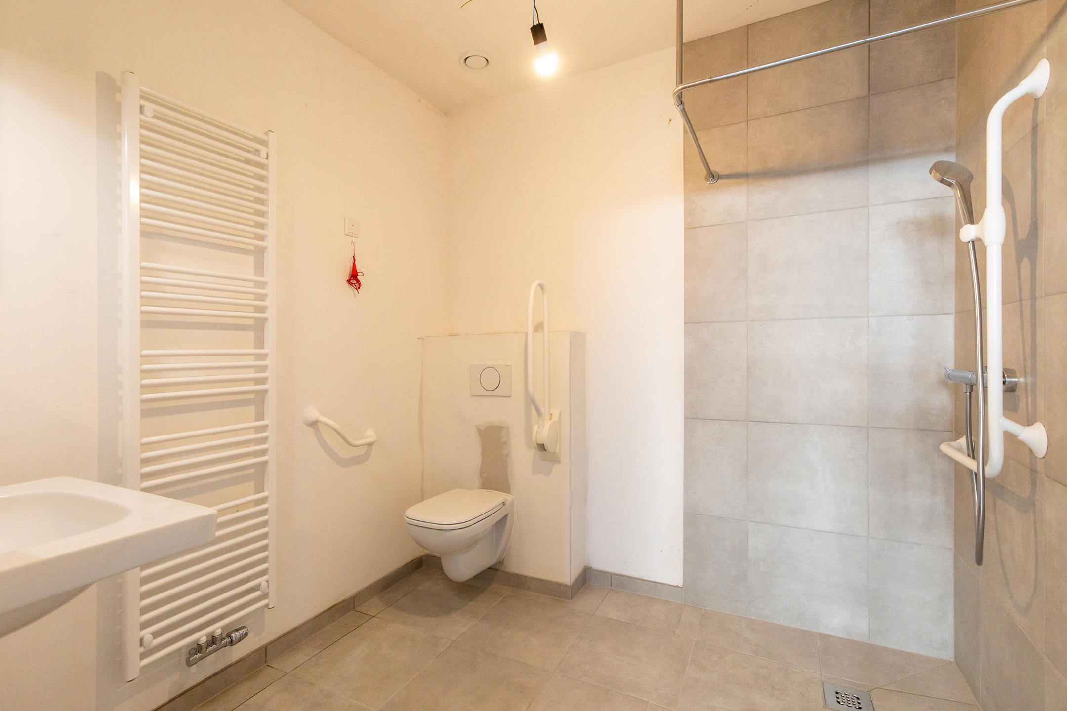 ASSISTENTIEWONING, 1 SLAAPKAMER, RUIM TERRAS - foto 2