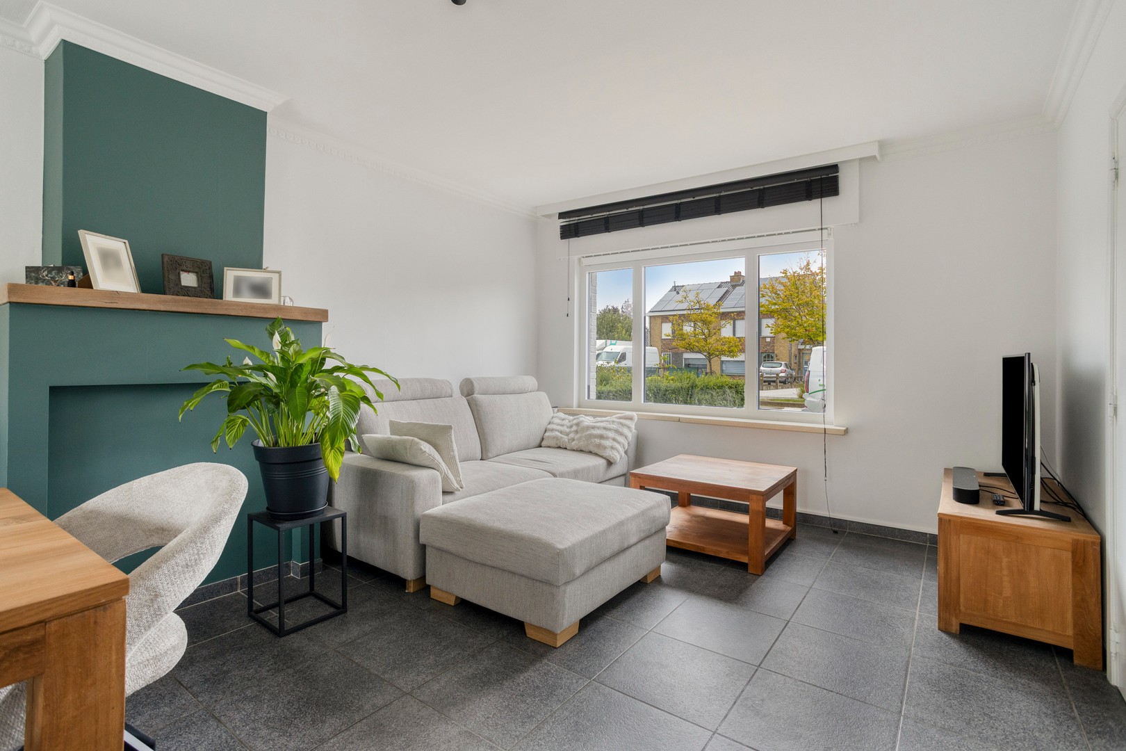 Halfopen woning te koop aan de Sint-Sebastiaanslaan in Izegem - Perfect voor uw nieuwe thuis! - foto 4