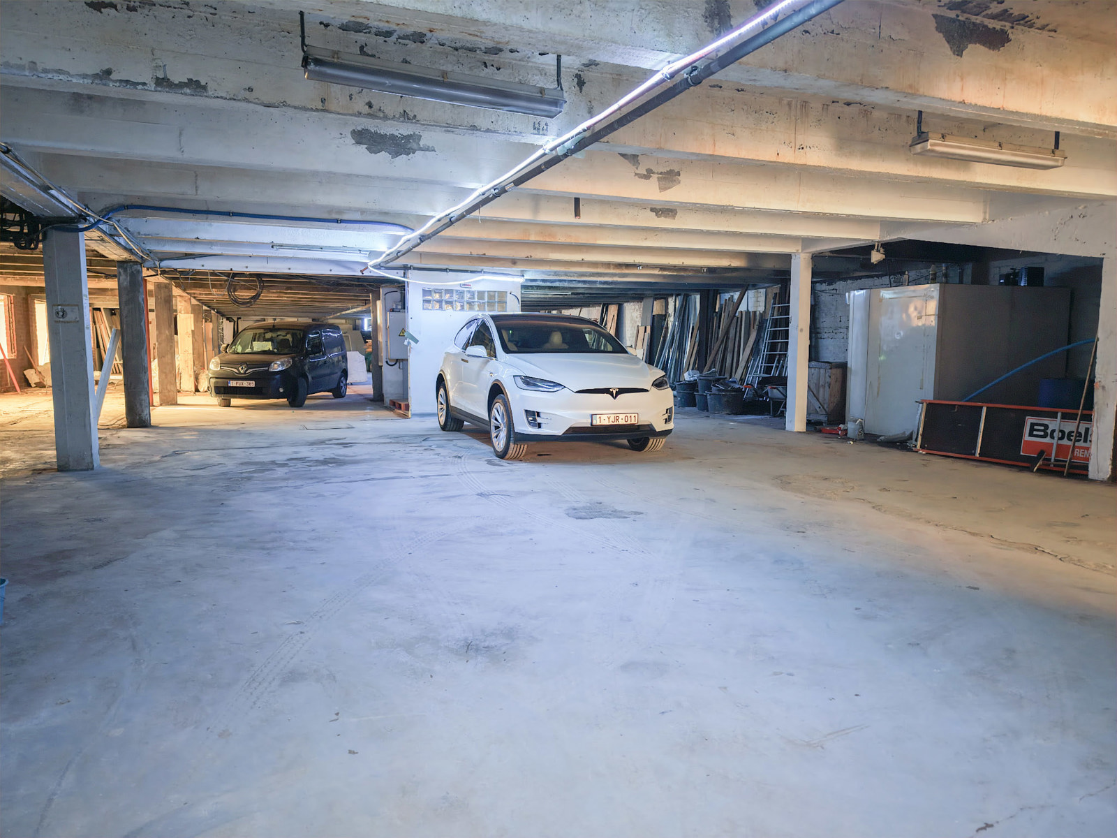 Ruime opslagplaats van  ca. 1.100m². - foto 5