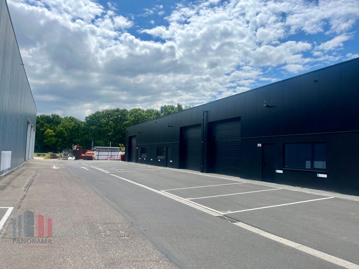 Nieuwbouw kmo-unit van 225 m² te huur in Hasselt - photo 2