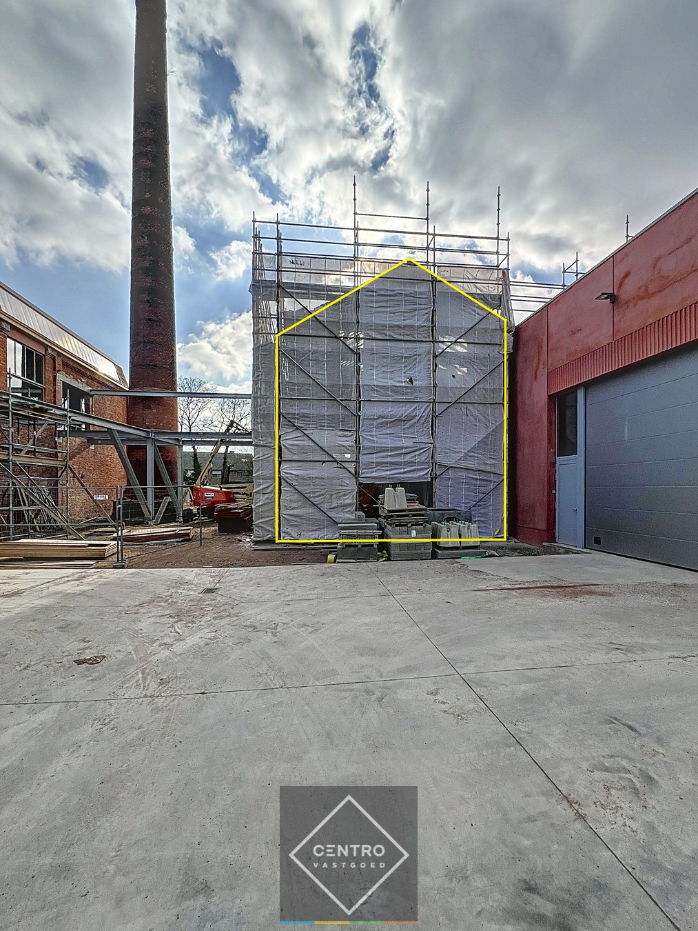 Kantoor en/of praktijkruimte  (340m²) met karakter op TOP-locatie "WALLE" te Kortrijk. - foto 2
