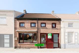 Op een uitstekende ligging in De Haan, Nieuwe Steenweg 96, stellen wij u dit unieke pand voor, dat momenteel ingericht is als bakkerij. Aan...