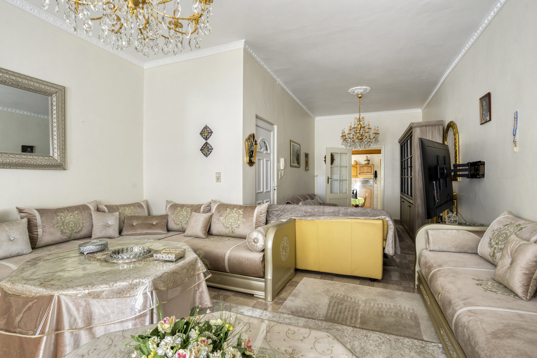 Te renoveren appartementsgebouw met vergunning voor 3 Apps - foto 5