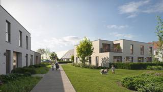 In het rustige en groene Koolkerke, op slechts 4 km van de Markt van Brugge, verrijst Hof ten Kole.<br />Een stijlvol woonproject met 19 energiezuinige woningen met aangename groene binnentuin.<br /><br />Het project omvat halfopen, gesloten en stapelwoningen met 3 tot 4 slaapkamers, telkens ontworpen met aandacht voor ruimte, lichtinval en wooncomfort.<br />De woningen beschikken over een lichtrijke leefruimte met open keuken, praktische berging, badkamer, afzonderlijk toilet en een private tuin of ruim terras.<br />Bij bepaalde woningen biedt de zolder ruimte voor een extra kamer.<br /><br />LOT 10 is een halfopen bebouwing (type: modern met plat dak) en bevat 3 slaapkamers. <br />Bovendien is aankoop aan 6% btw mogelijk, mits voldaan wordt aan de voorwaarden. (zowel voor eigen bewoning als investering!)<br /><br />Dankzij de ligging nabij Brugge, scholen, winkels, horeca en de kust is Hof ten Kole ideaal voor zowel jonge gezinnen als interessant voor investeerders.<br />Alle woningen worden uitgerust met warmtepomp &amp; vloerverwarming, hierdoor behalen ze een E-peil van 30.<br />Zo geniet je van duurzaam, comfortabel en toekomstgericht wonen.<br /><br />Troeven:
<ul>
	<li>Energiezuinige BEN-woningen met E-peil 30</li>
	<li>6% btw mogelijk onder voorwaarden</li>
	<li>Private tuin of ruim terras</li>
	<li>Groene binnentuin en verkeersluwe woonomgeving</li>
</ul>
<br />(wg,vg,vv,gmo,gvkr, EPC na bouw) 