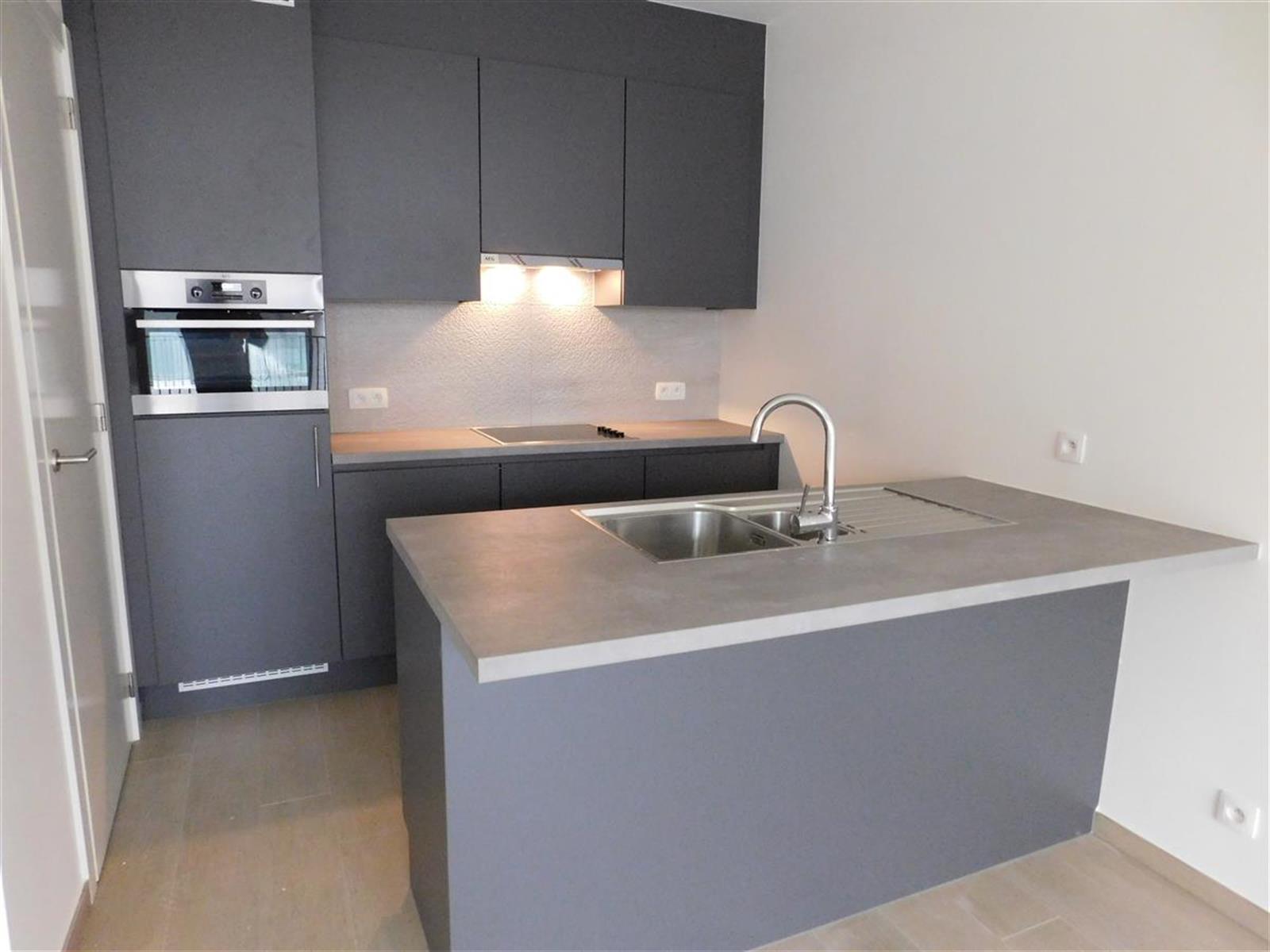 Centraal gelegen 1 slpk appartement inclusief parking . - foto 3