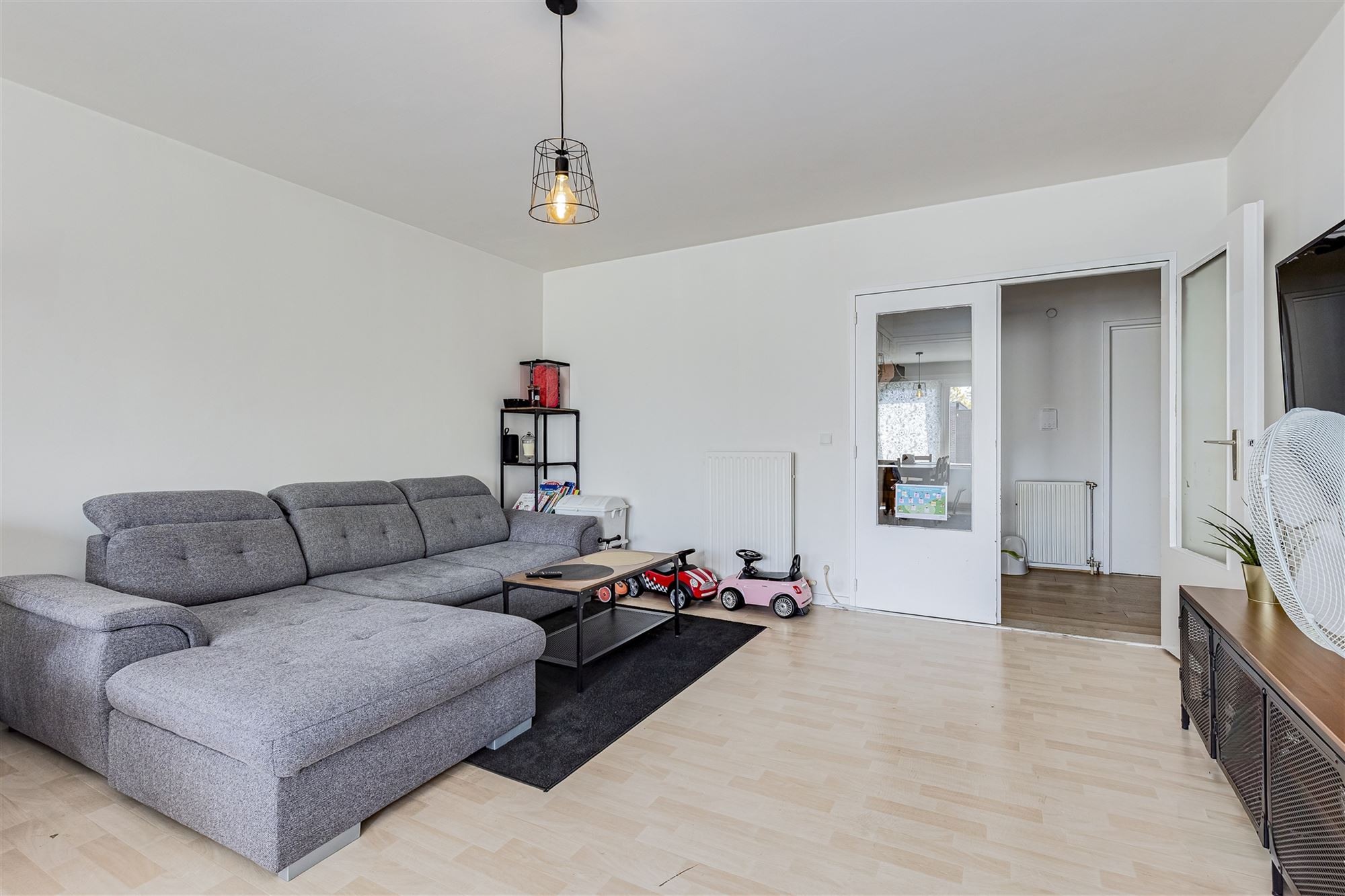 Ruim appartement met 2 slpk + terras te koop in Mortsel - foto 1