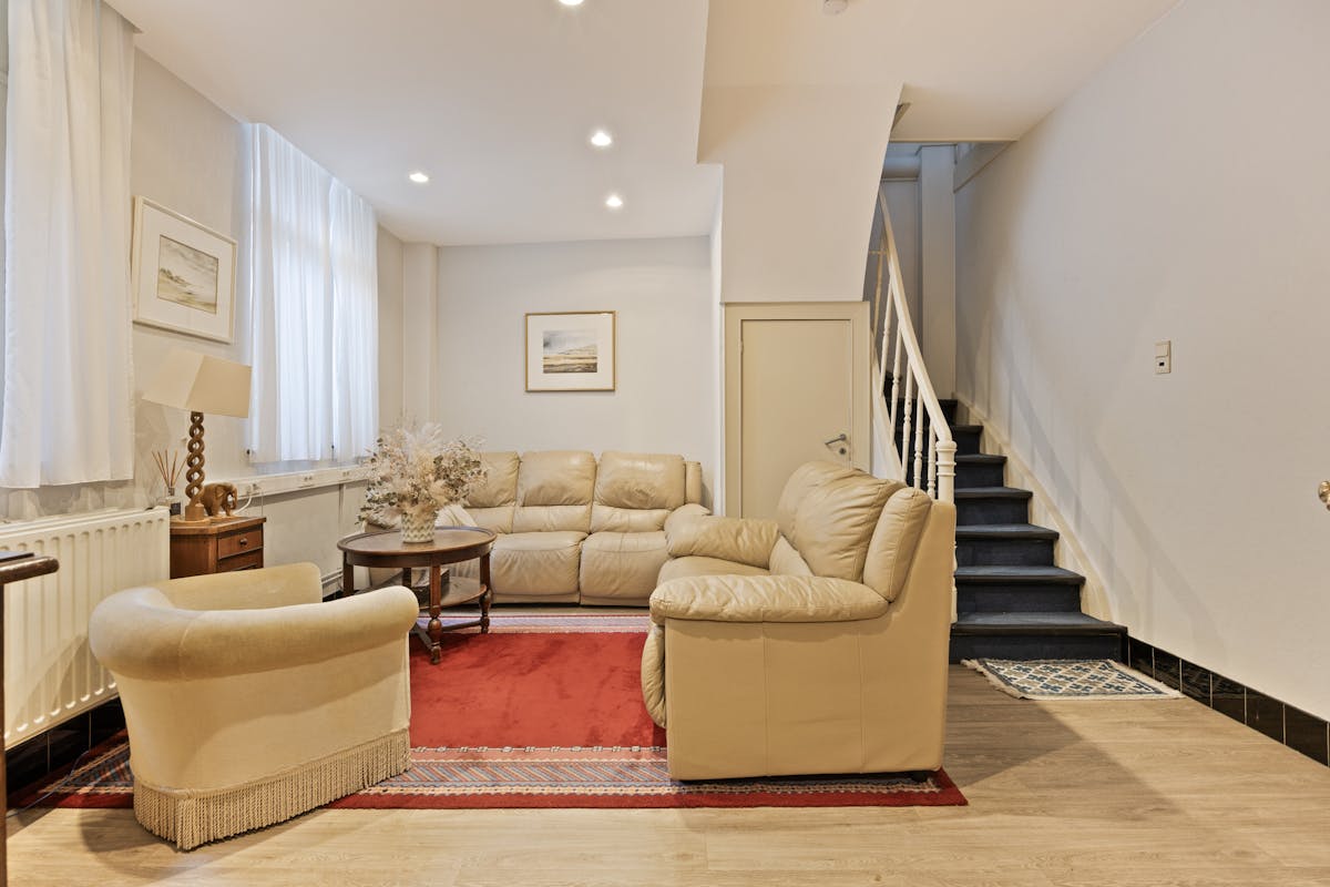 Uniek handelshuis met ruime garage in het hartje Borgloon - foto 4