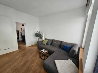 Ter nabijheid van park Spoor Noord ligt deze woning te 2060 Antwerpen. Hier ontdek je deze bijzonder warme en stijlvol gerenoveerde woning — een...