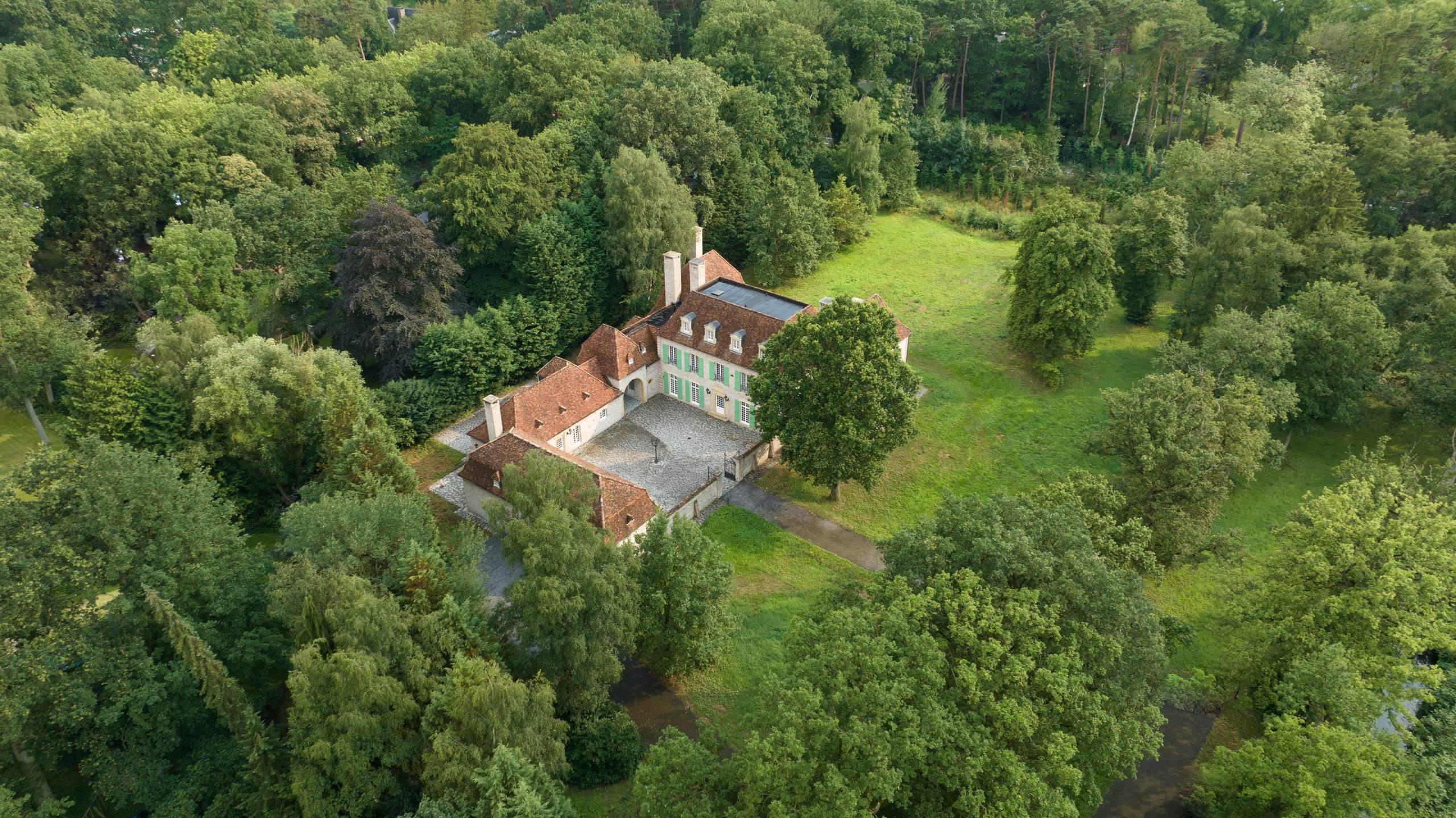 Exclusieve kasteelvilla op domein van 2,7 Ha - foto 3
