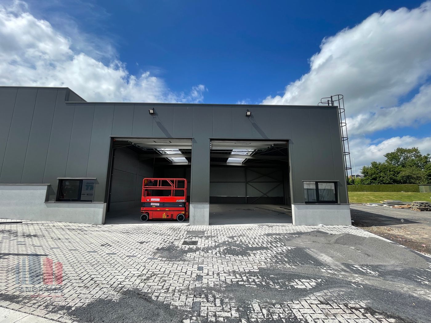 Nieuwbouw KMO-unit van 445 m² langs Deinsesteenweg - foto 3