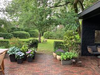 Zeer gunstig gelegen woning op wandelafstand van het centrum van Reet!  Alle winkels, grootwarenhuis Carrefour en verschillende scholen liggen in...