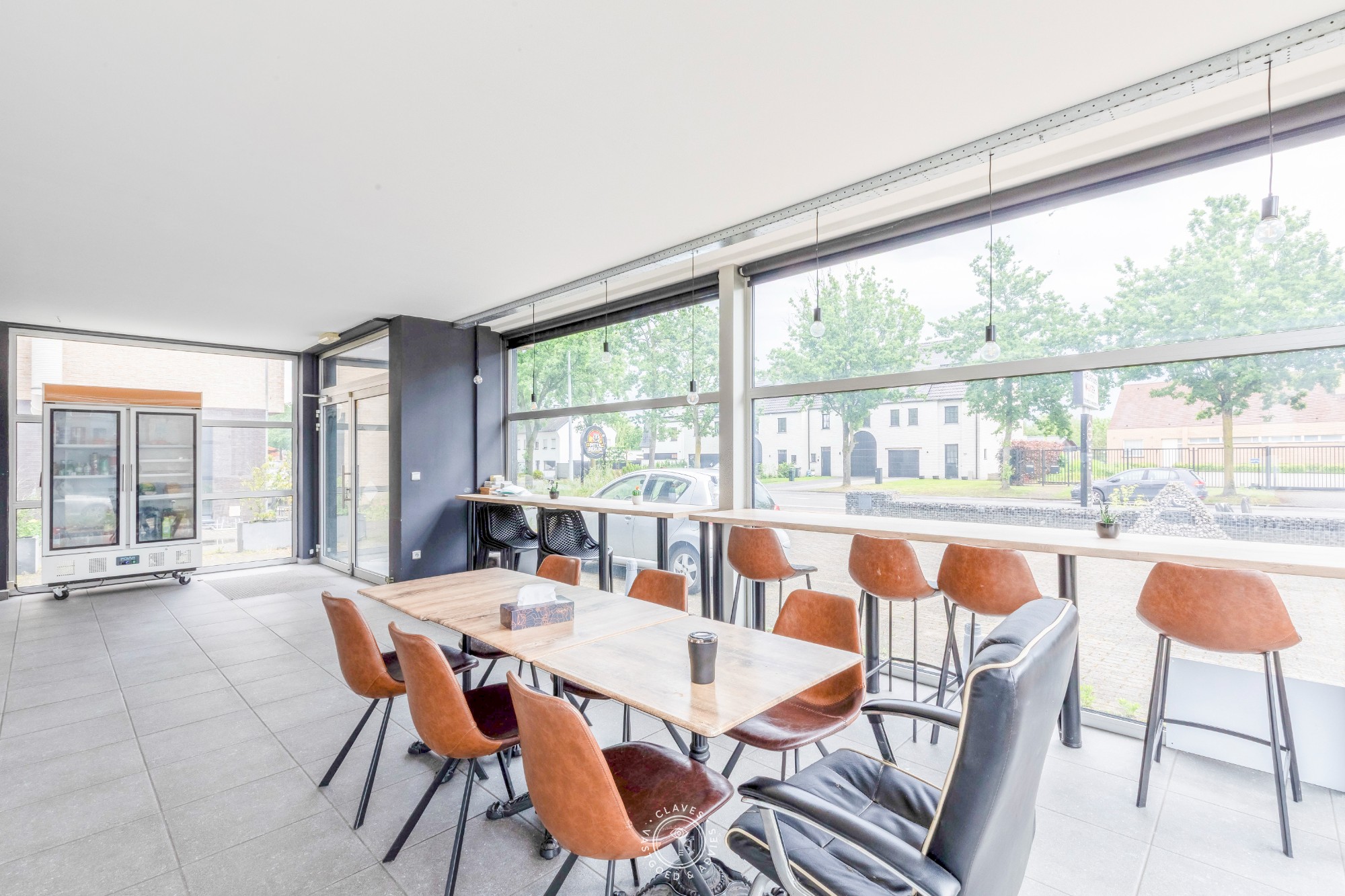 Instapklaar handelspand op centrale locatie met uitstekende visibiliteit - foto 5