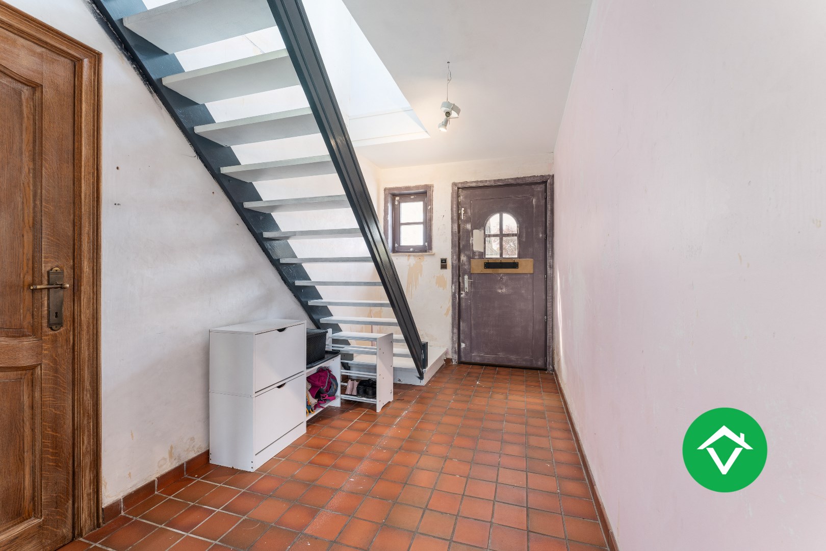 Landelijke gezinswoning met rustige ligging, 3 slaapkamers en een inpandige garage - foto 4