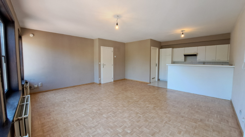 Comfortabel 2-slaapkamerappartement met Terras te huur in Oostkamp - foto 2