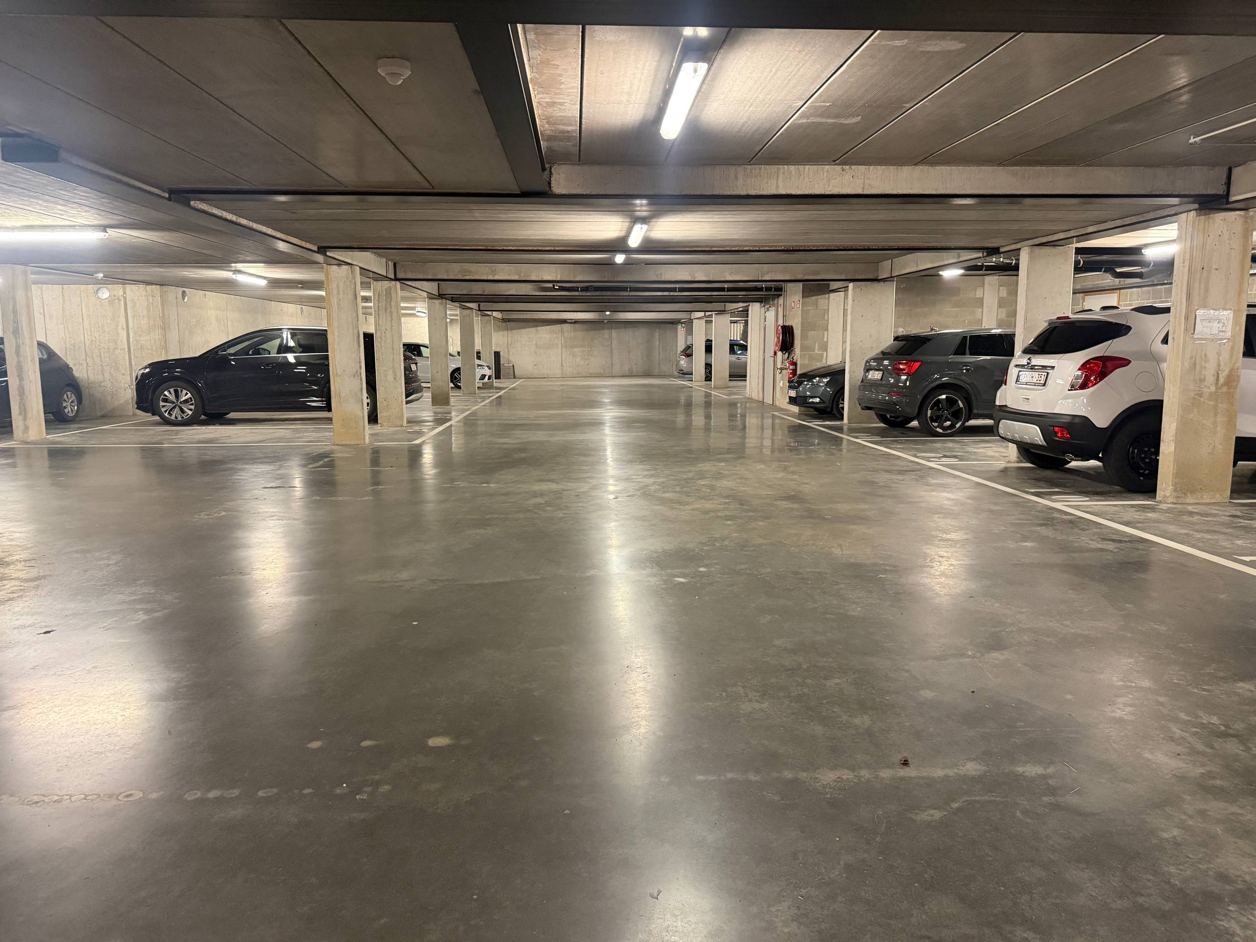 Underground parking space - photo 4