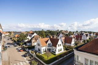 [[ DIT PAND NEEMT DEEL AAN DE ERA OPEN HUIZEN DAG OP 6/12 VAN 16:00 TOT 17:00 ]] Knokke: Prachtig appartement met zonnige terrassen en...