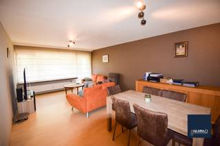 Dit lichtrijk en ruim twee-slaapkamerappartement kan je ontdekken op een zeer centrale ligging in Evere. Heerlijk gelegen in het centrum met...