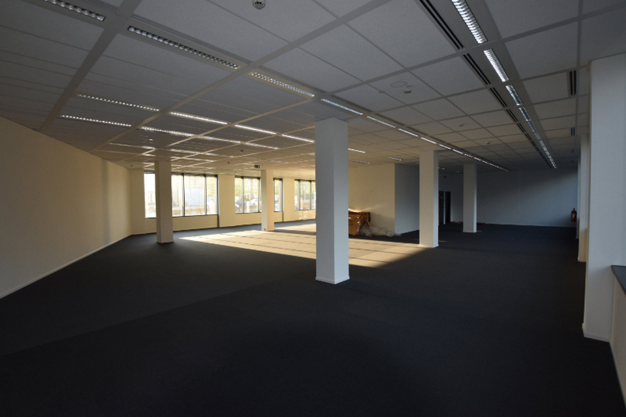 Commercial for sale in Auderghem - photo 2