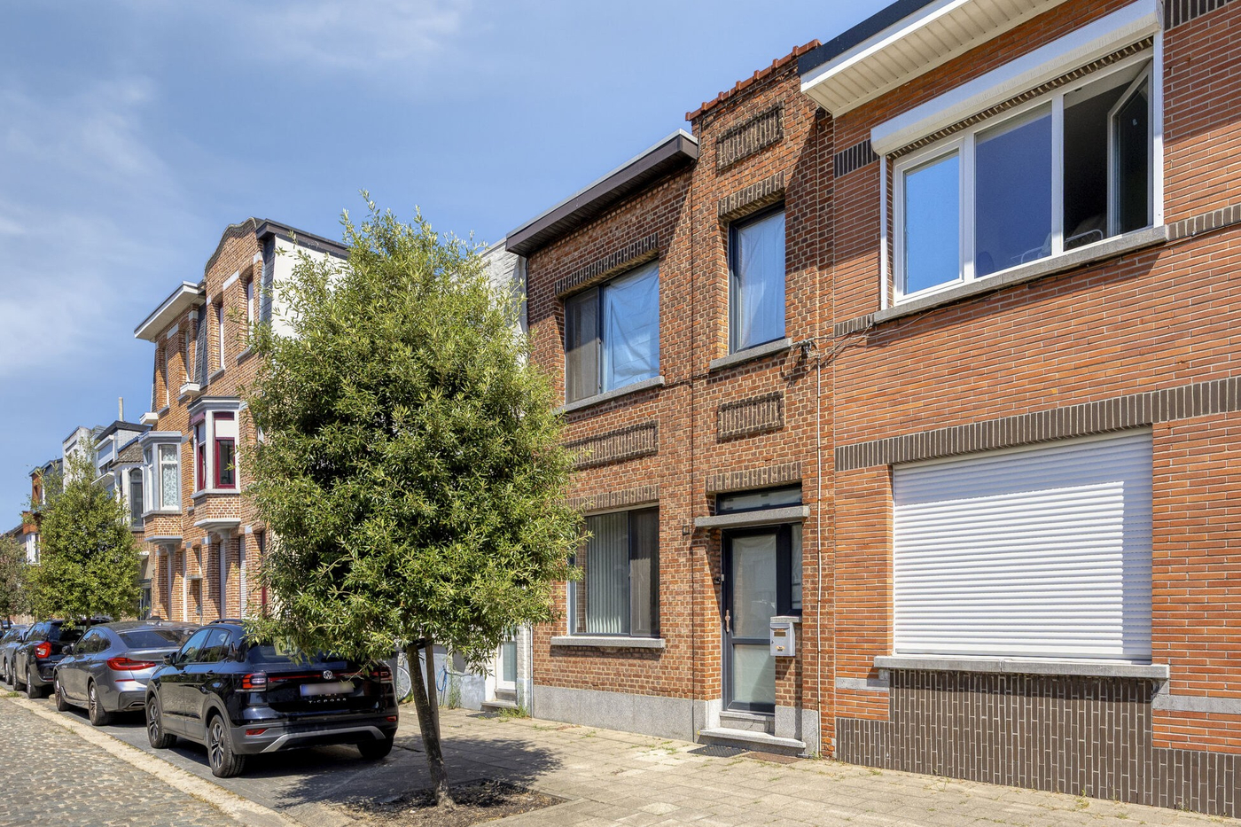 Leuke woning met garage op centrale ligging - foto 1