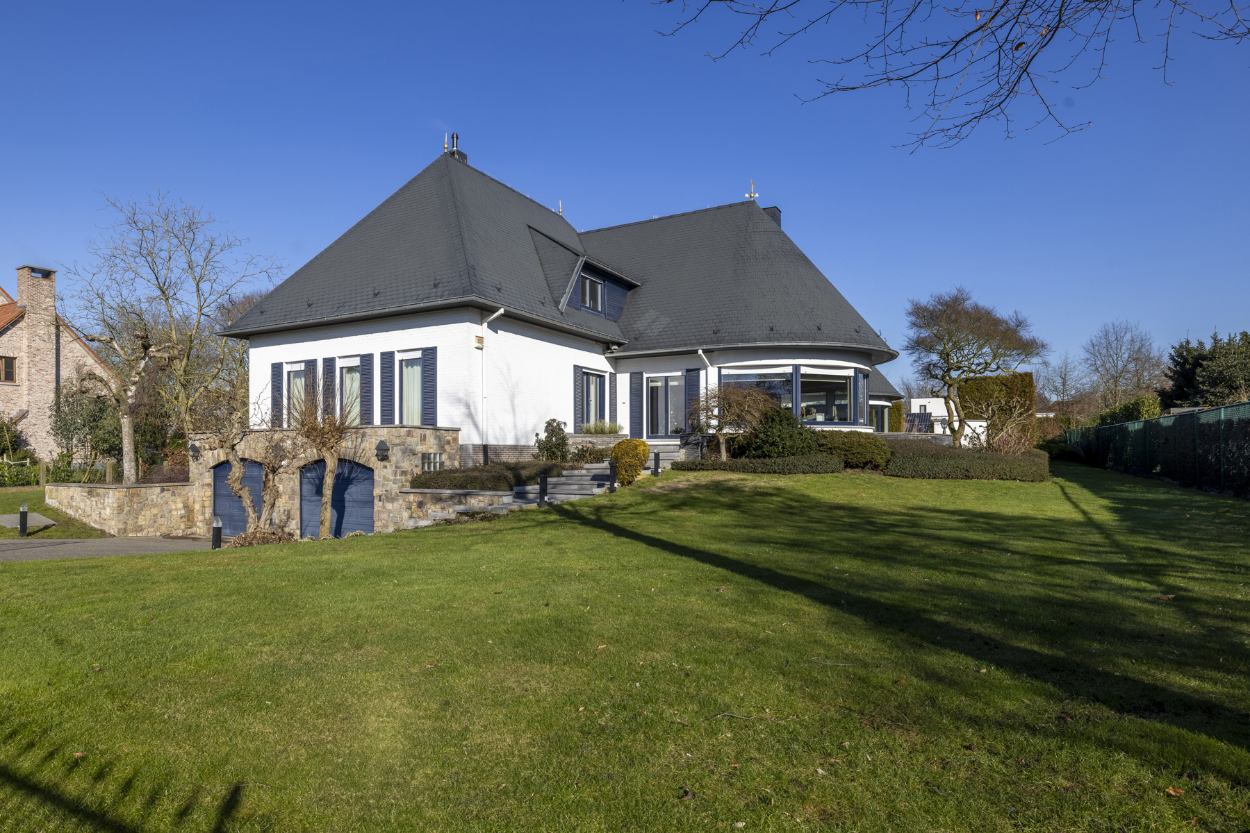 Unieke villa met binnenzwembad op een toplocatie - foto 3