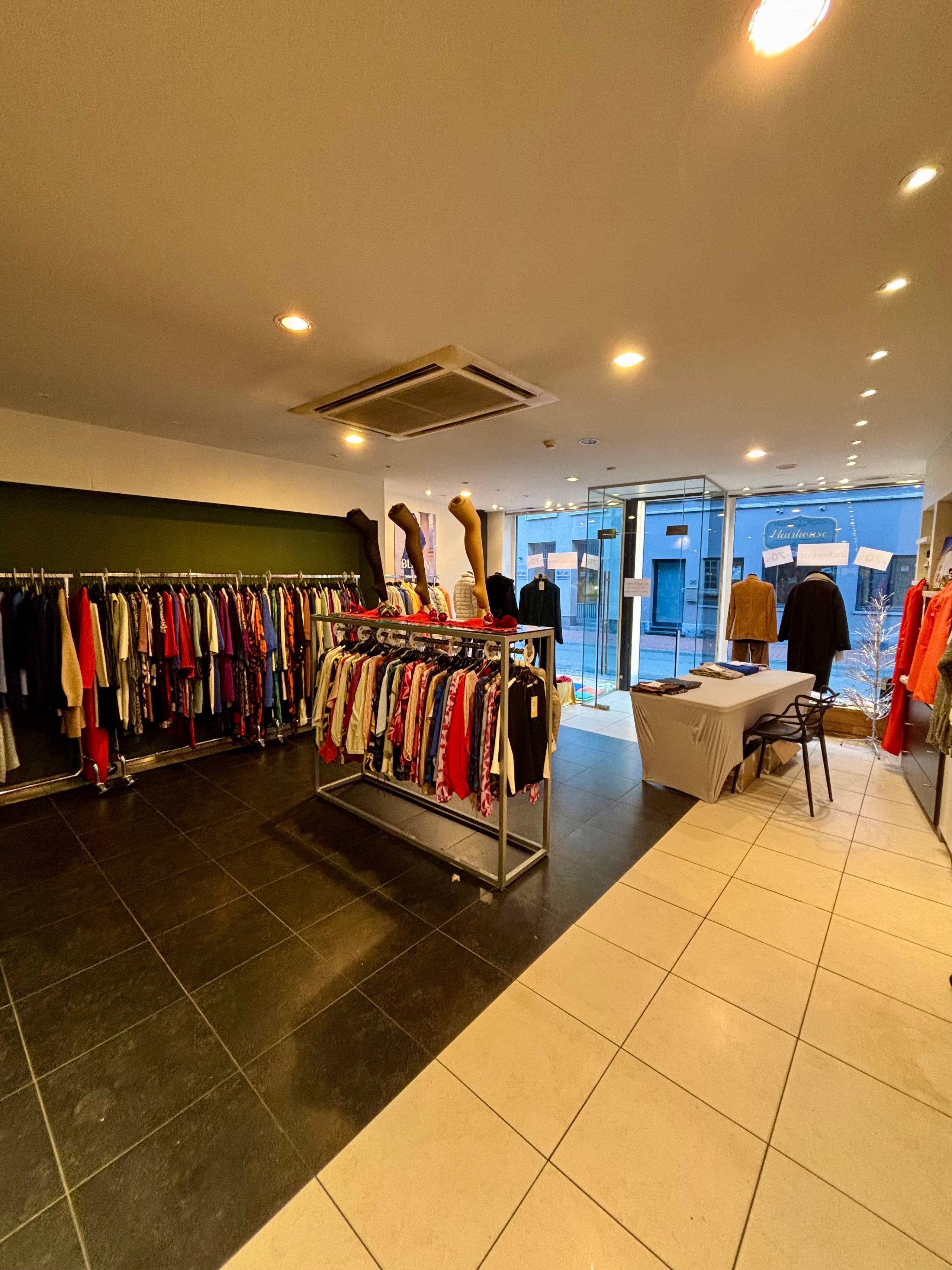 Centraal gelegen handelspand met woonst  BOD WELKOM - foto 3