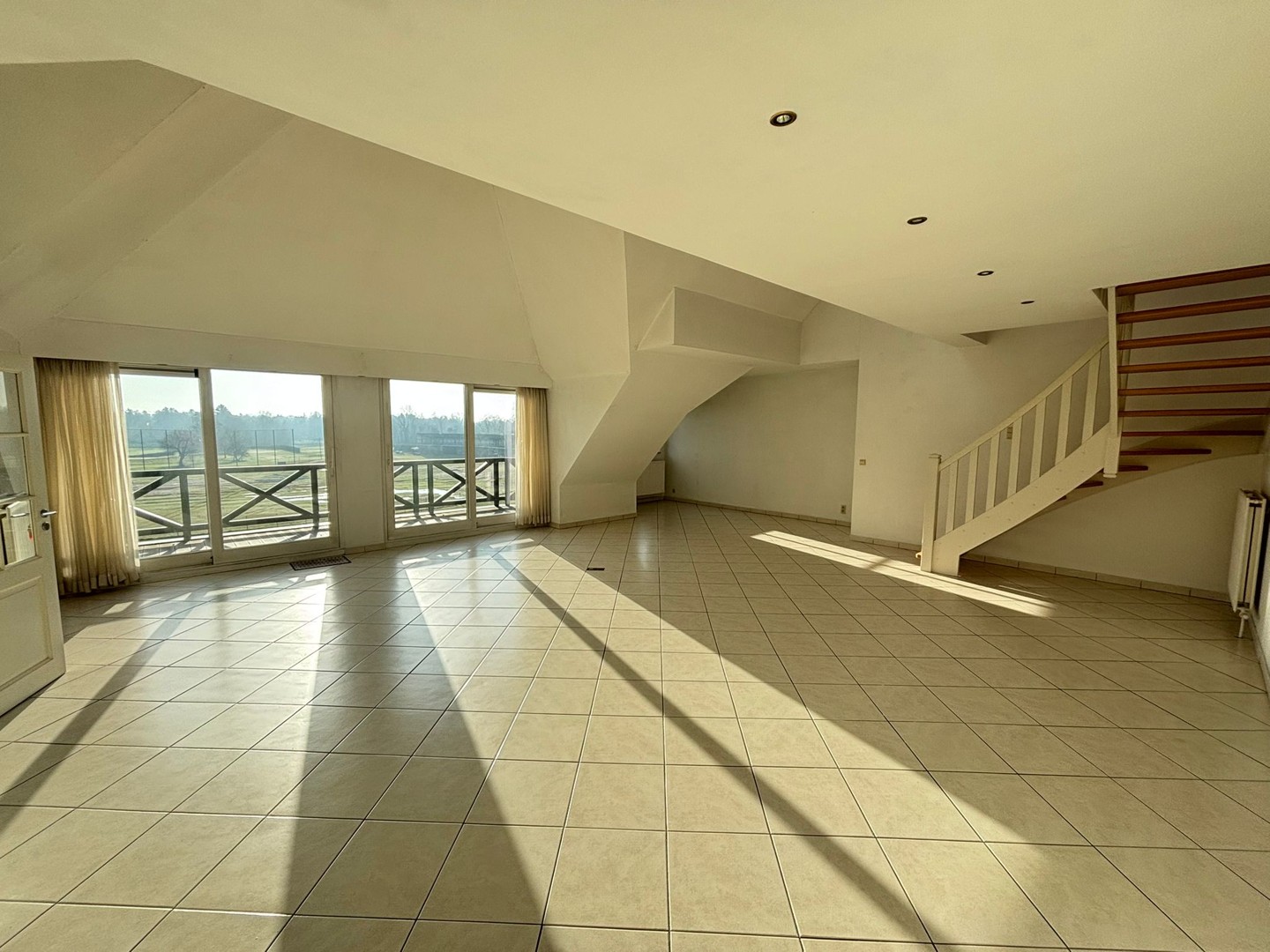 Apartment for rent in Brasschaat with 4 bedrooms - photo 2