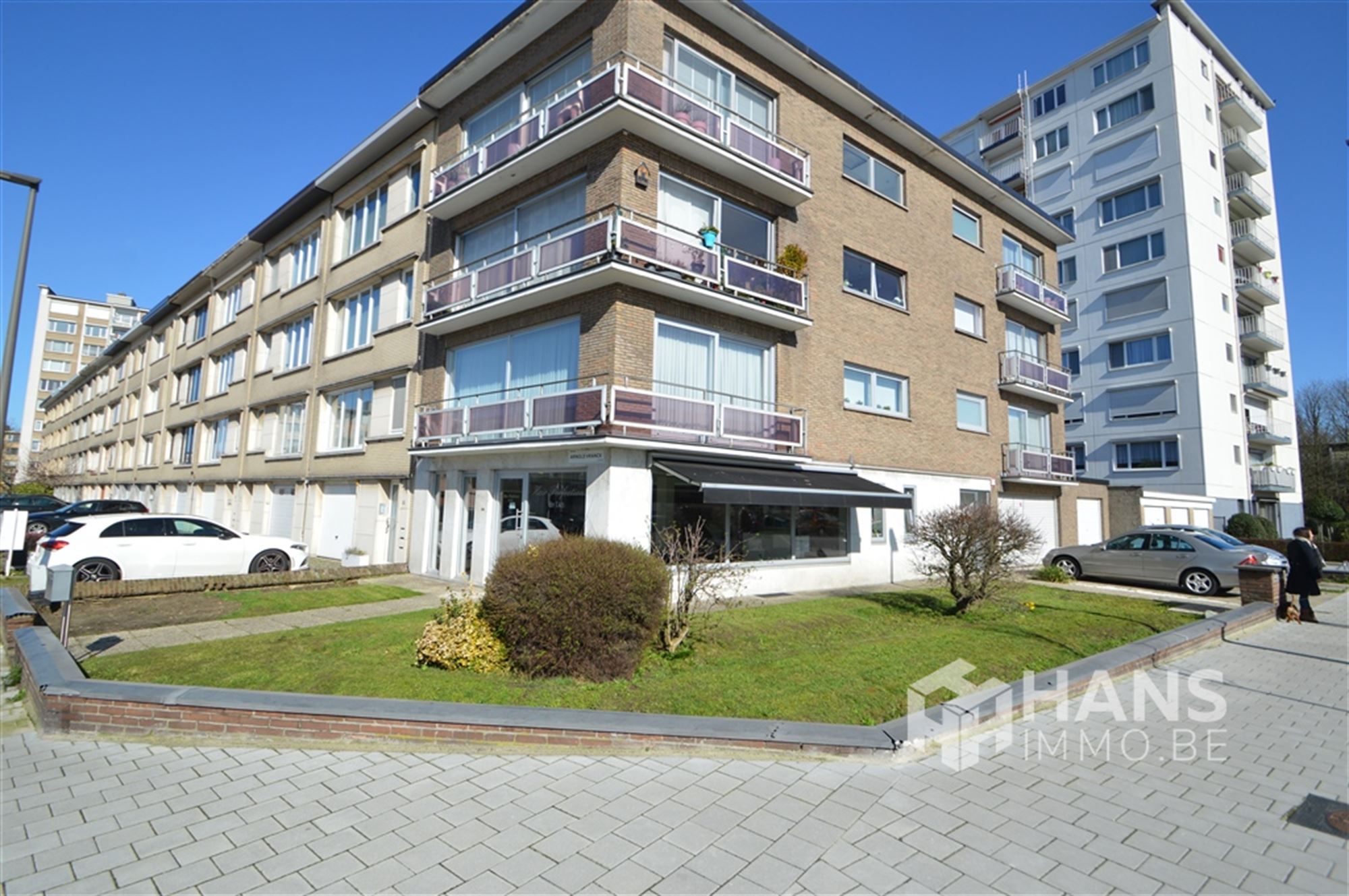 Kapperszaak op toplocatie in residentiele wijk. - foto 1