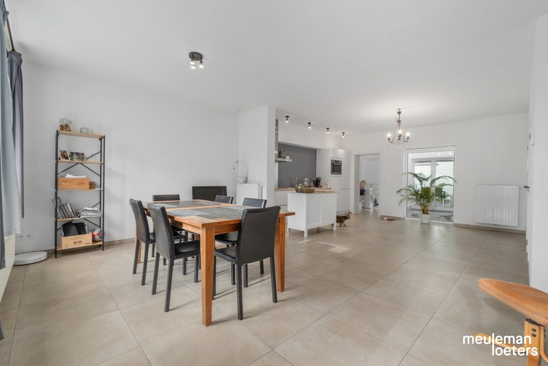 Appartement à vendre à Oostkamp avec 8 chambres - photo 4