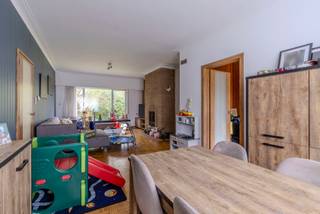 Rustig gelegen te renoveren open bebouwing op mooi perceel.In een aangename omgeving bevindt zich deze open bebouwing met 2 slaapkamers op een ruim...
